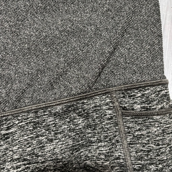 Athleta Exhale Heel Tight Stash Pocket Heather Gray High Waisted Leggings - Picture 7 of 8